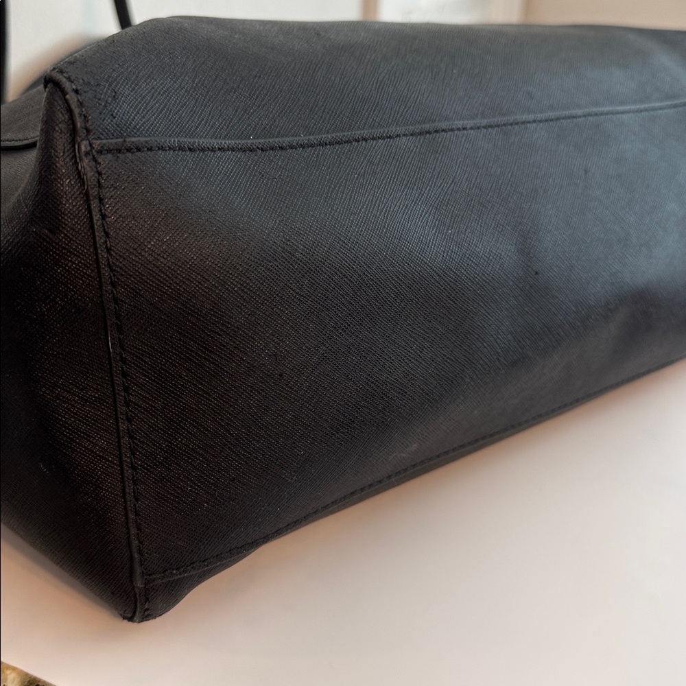 Tory Burch York Buckle Tote - Picture 7 of 10